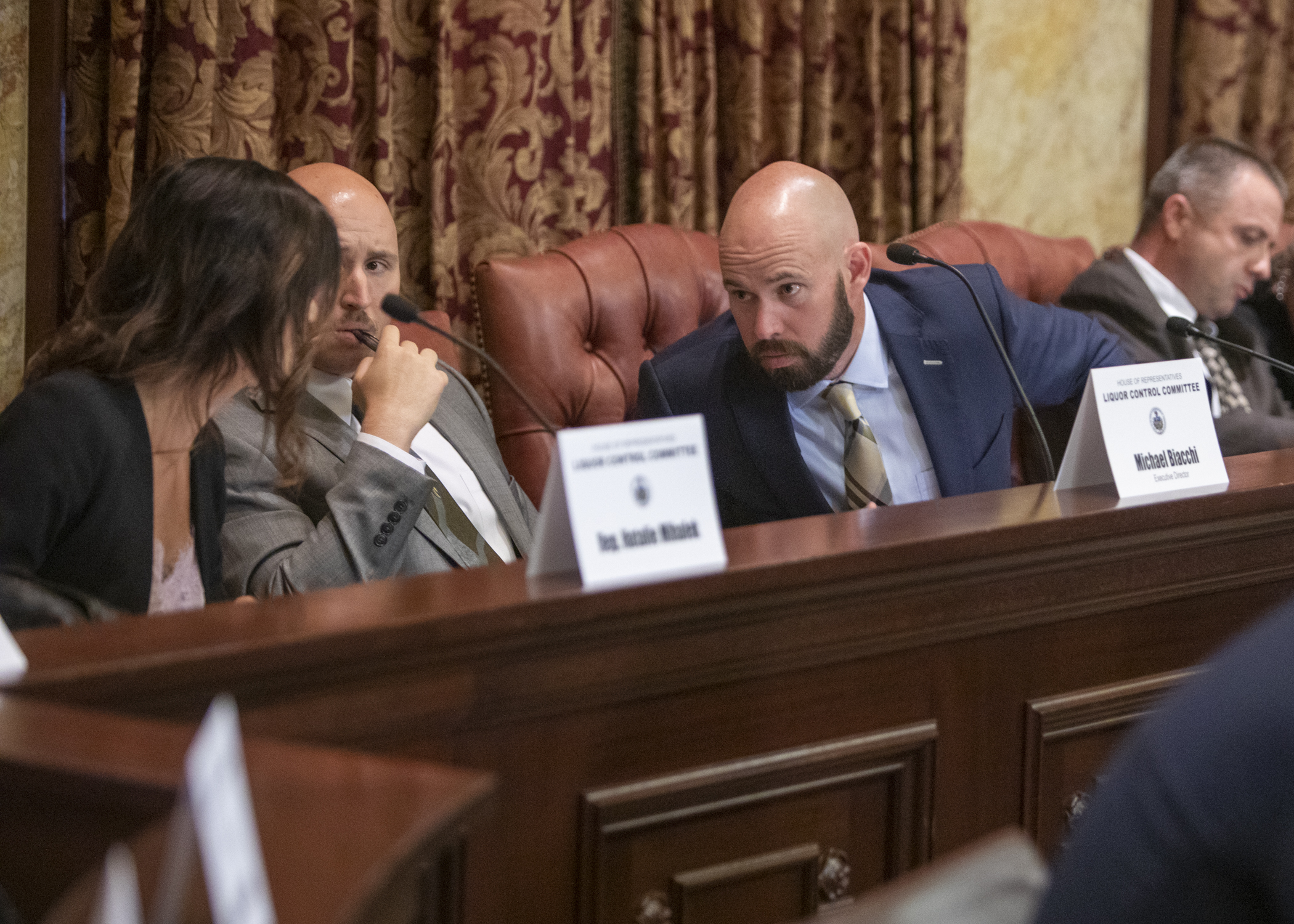 Metzgar’s Committee Advances Constitutional Amendment on Privatizing Liquor Sales 